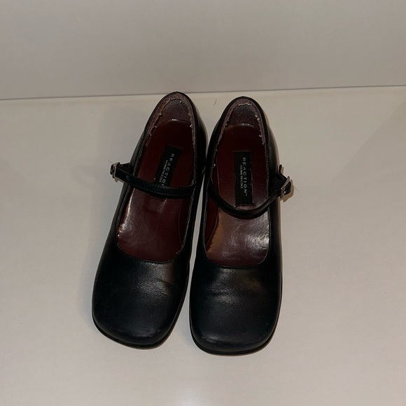 KENNETH COLE REACTION Black School Mary Janes Ankle Strap Girls Size 1.5 - Picture 1 of 5